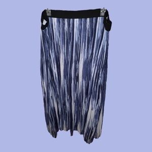 Women’s Blue & White Pleated Maxi Skirt - 3X